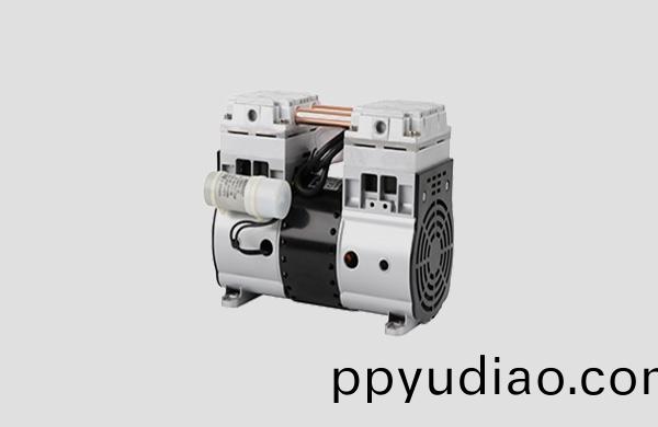 無油爪式真空泵在半導體工(gong)業應用的優勢